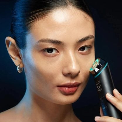 Medicube Age-R Booster Pro Black Edition 3