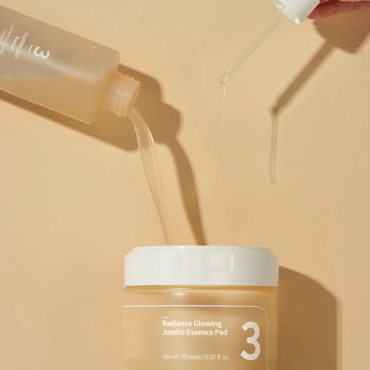 Numbuzin No.3 Radiance Glowing Jumbo Essence Pad - Płatki Rozświetlające do Twarzy, 70szt 1